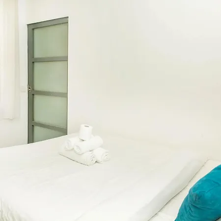 Marais Centre Cozy Appartement *